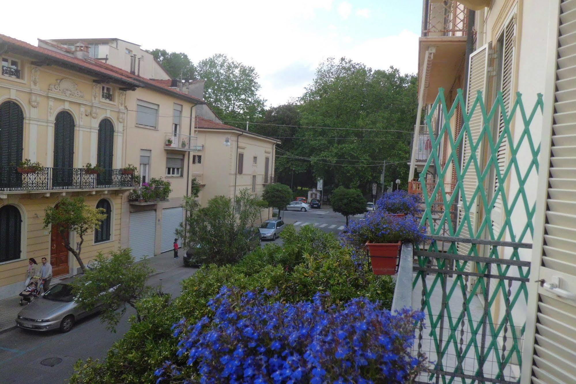 Hotel Villa Morgana Viareggio Ngoại thất bức ảnh